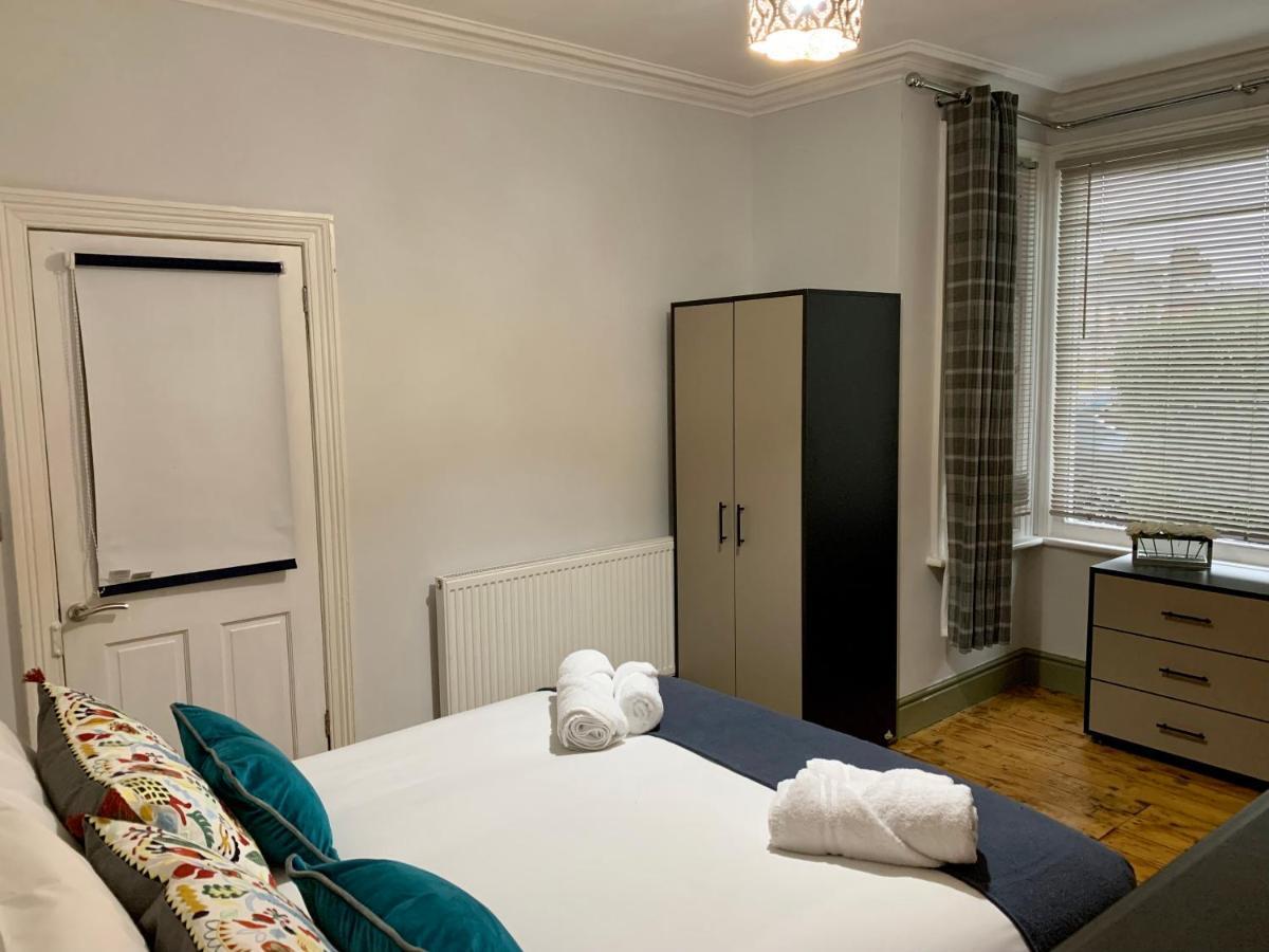 Stamer House By Yourstays, Stylish Quirky House, With 4 Double Bedrooms, Book Now! Stoke-on-Trent Eksteriør billede