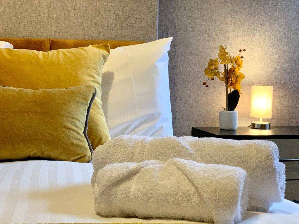 Stamer House By Yourstays, Stylish Quirky House, With 4 Double Bedrooms, Book Now! Stoke-on-Trent Eksteriør billede