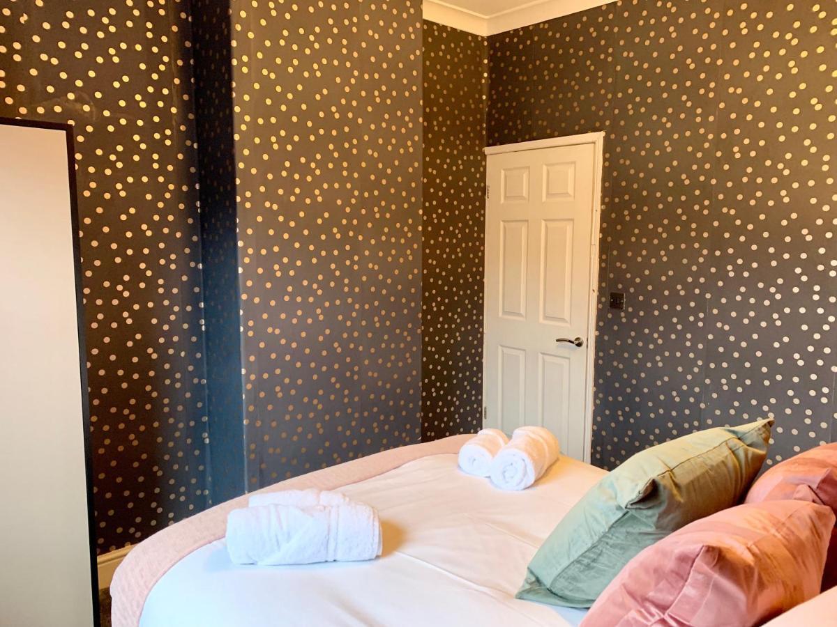Stamer House By Yourstays, Stylish Quirky House, With 4 Double Bedrooms, Book Now! Stoke-on-Trent Eksteriør billede