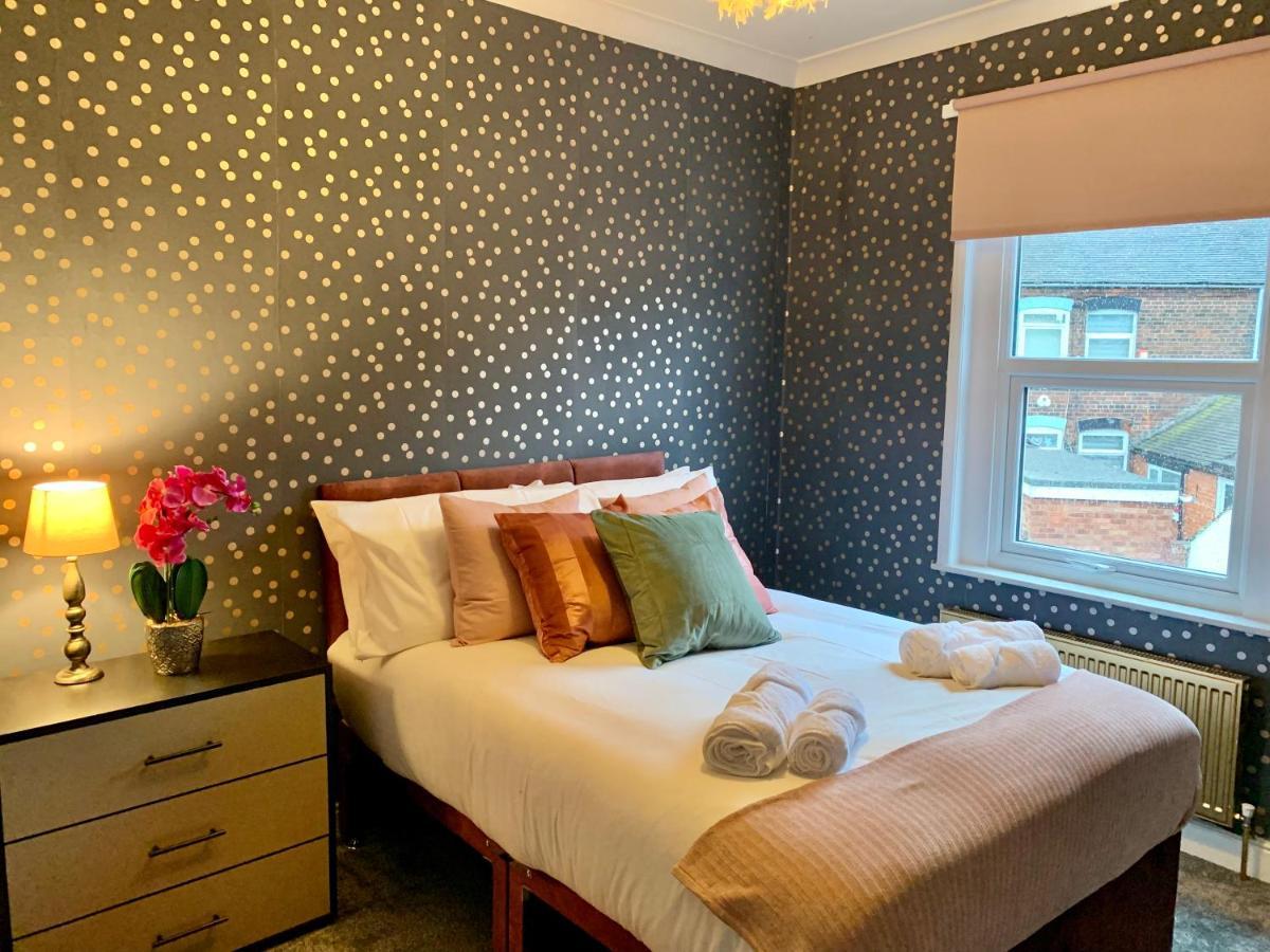 Stamer House By Yourstays, Stylish Quirky House, With 4 Double Bedrooms, Book Now! Stoke-on-Trent Eksteriør billede